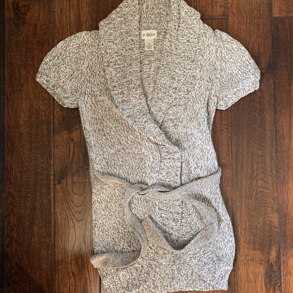 Short Sleeve Knit Sweater